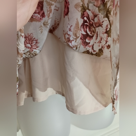 Cream Cottagecore Red Floral Feminine Boho NEINEIWU blouse Size S (#1,162) - Picture 6 of 9